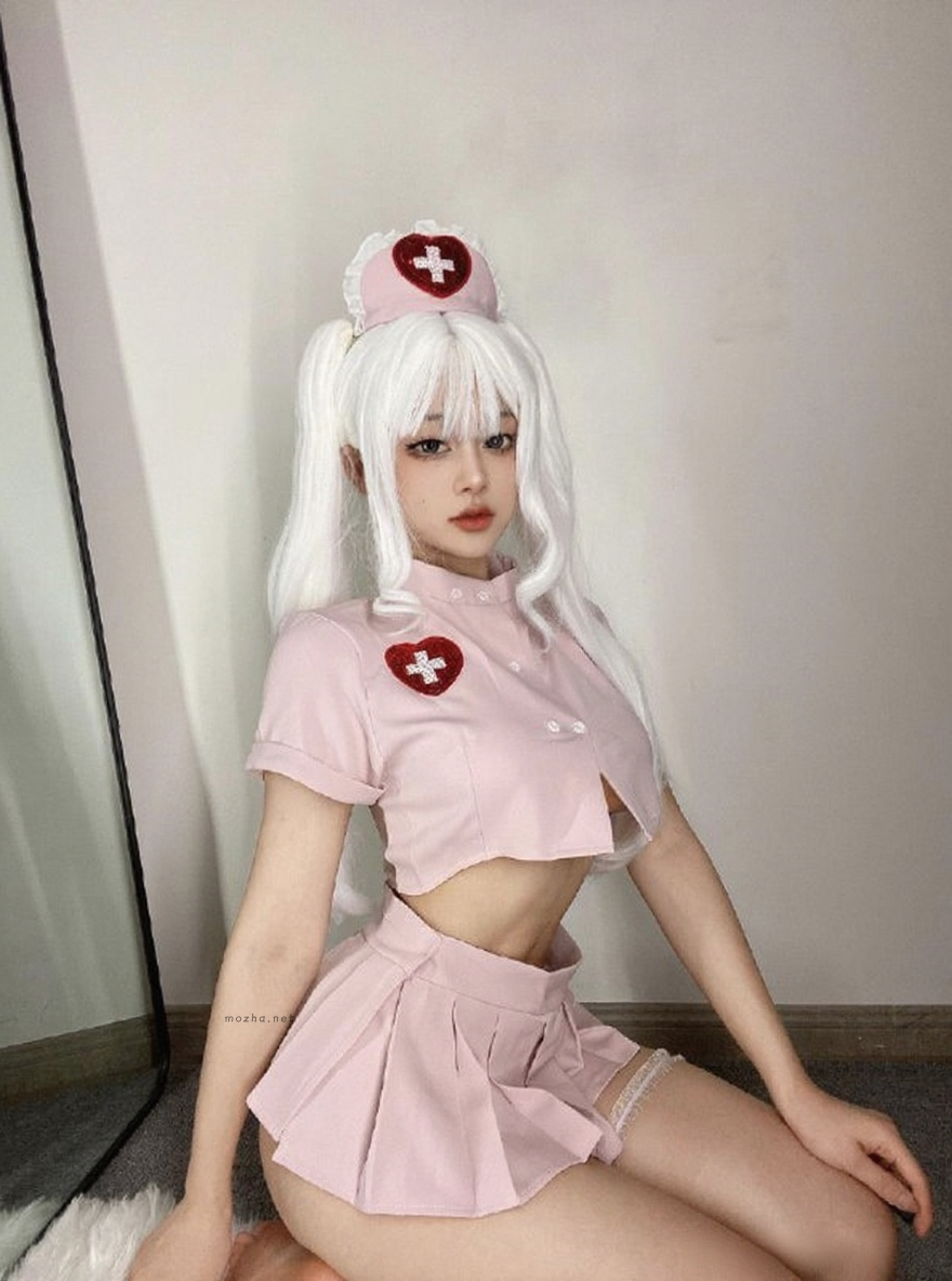 柒柒还活着 – 丁字裤护士【9P】